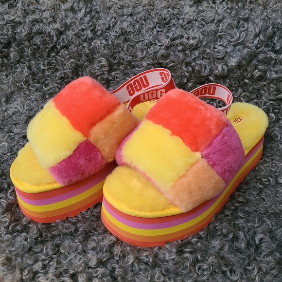 LAST ONE - NWT Disco Checker Slide in Pride Rainbow Yellow - Picture 3 of 12